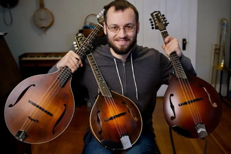 What are the different styles of mandolins