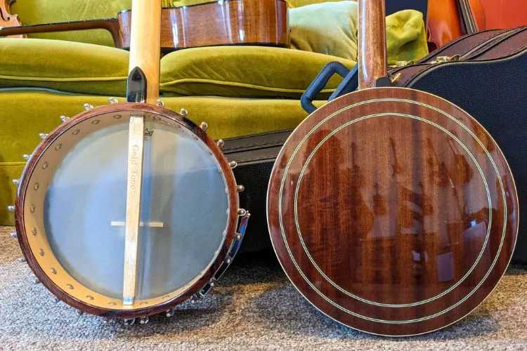 Open-back or Closed Banjo: Decoding the Differences
