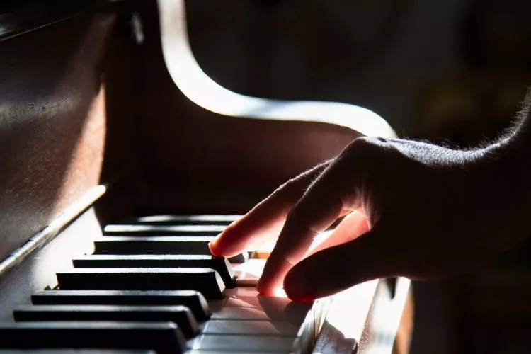 Exercises to Improve Piano Technique: Complete List